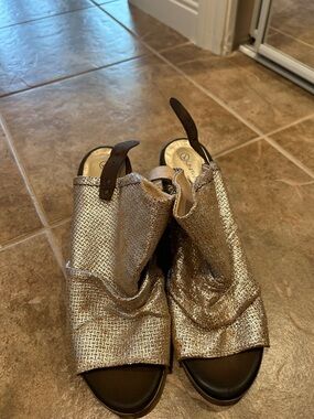 Unity in Diversity Metallic Gold Open-Toe Slingback Mules